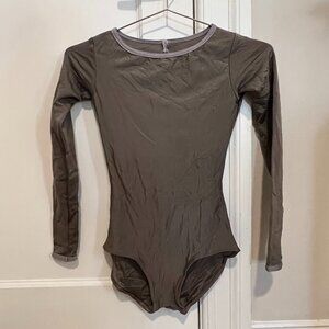 Long Sleeve Larissa Yumiko